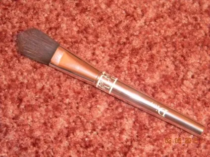 Кисті для макіяжу guerlain meteorites powder brush і dior foundation brush (кисті для макіяжу) Кисті для макіяжу guerlain meteorites powder brush і dior foundation brush