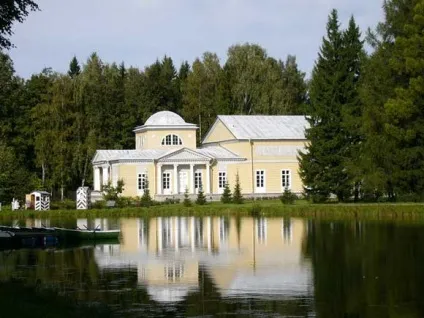 Кисть фенікса, рожевий павільйон (храм Спаса на крові) Кисть фенікса, рожевий павільйон