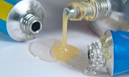 Клей для тканини прозорий і водостійкий зробити своїми руками (тканини) Клей для тканини прозорий і водостійкий зробити своїми руками
