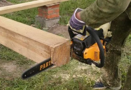 Кладка стін з бруса перший вінець (кладка стін з бруса) Кладка стін з бруса перший вінець
