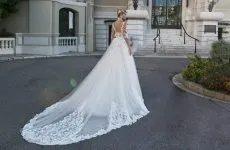 Колоритні весільні сукні в українському стилі (весільні) Колоритні весільні сукні в українському стилі