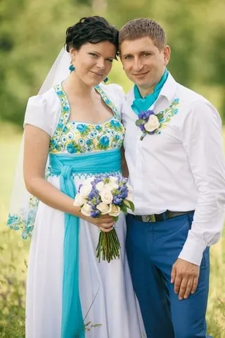 Колоритні весільні сукні в українському стилі (сукні) Колоритні весільні сукні в українському стилі