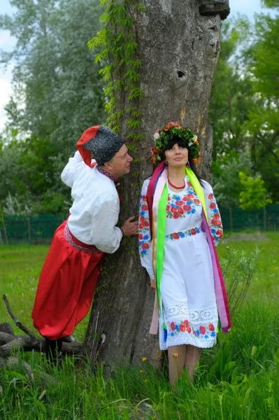 Колоритні весільні сукні в українському стилі (стилі) Колоритні весільні сукні в українському стилі
