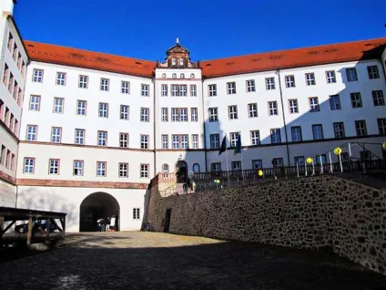 Колдіц (colditz) - історія замку - замки, фортеці, палаци - історія, факти, фотографії (згадка) Колдіц (colditz) - історія замку - замки, фортеці, палаци - історія, факти, фотографії
