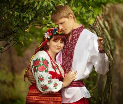 Колоритні весільні сукні в українському стилі (стилі) Колоритні весільні сукні в українському стилі
