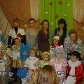 Костюм дюймовочки з квіткової паперу »(для вихователів) Костюм дюймовочки з квіткової паперу »