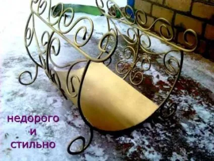 Гарний кований навіс над ганком і вхідними дверима, перила, дах з полікарбонату, кування в (кований) Гарний кований навіс над ганком і вхідними дверима, перила, дах з полікарбонату, кування в
