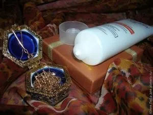 Крем і маска для рук інноваційної серії beautology оксамитові ручки (зволоження) Крем і маска для рук інноваційної серії beautology оксамитові ручки