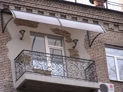 Дах на балконі панельного будинку, поради з монтажу, вибір типу конструкції даху балкона, як (дах) Дах на балконі панельного будинку, поради з монтажу, вибір типу конструкції даху балкона, як