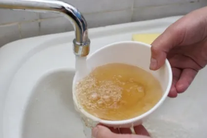 Хто відповість за іржаву воду місто - вечірній Харків (місто) Хто відповість за іржаву воду місто - вечірній Харків