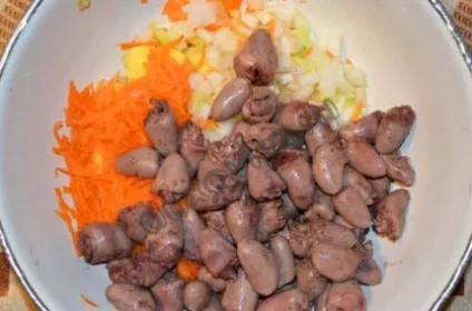 Курячі сердечка з картоплею - рецепт з покроковими фото (курячі сердечка в горщиках з картоплею) Курячі сердечка з картоплею - рецепт з покроковими фото