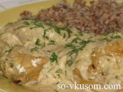 Курка під сметанним соусом, рецепти з фото (другі страви) Курка під сметанним соусом, рецепти з фото