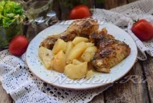 Курка з картоплею в рукаві в духовці, рецепт з фото (рецепт) Курка з картоплею в рукаві в духовці, рецепт з фото