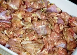 Курка з гречкою в духовці