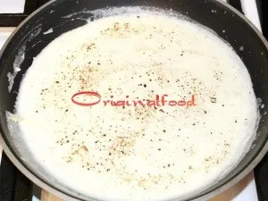 Курка з картоплею під вершковим соусом в духовці (рецепт запіканки) Курка з картоплею під вершковим соусом в духовці