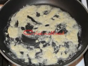 Курка з картоплею під вершковим соусом в духовці (соусом) Курка з картоплею під вершковим соусом в духовці