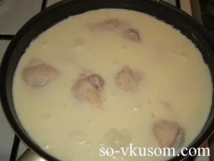 Курка під сметанним соусом, рецепти з фото (другі страви) Курка під сметанним соусом, рецепти з фото