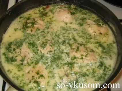 Курка під сметанним соусом, рецепти з фото (курячі ніжки) Курка під сметанним соусом, рецепти з фото
