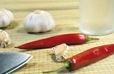 Лікування часниковою настоянкою на основі китайської медицини (основі китайської медицини) Лікування часниковою настоянкою на основі китайської медицини