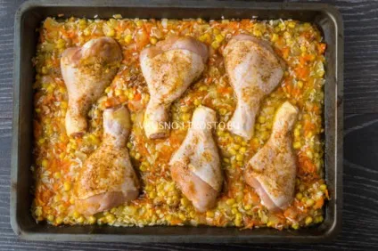 Ледачі курячі ніжки з рисом і кукурудзою (ніжки) Ледачі курячі ніжки з рисом і кукурудзою