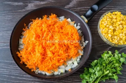 Ледачі курячі ніжки з рисом і кукурудзою (ніжки) Ледачі курячі ніжки з рисом і кукурудзою