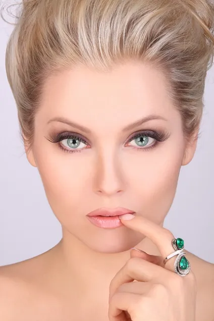 Лена Леніна як стати мільярдером, почавши працювати в 9 років (працювати) Лена Леніна як стати мільярдером, почавши працювати в 9 років