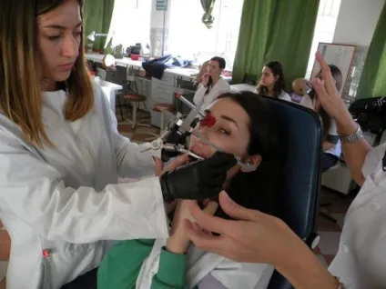 Лицьова дуга в стоматології опис, особливості застосування, види та відгуки (дуга) Лицьова дуга в стоматології опис, особливості застосування, види та відгуки