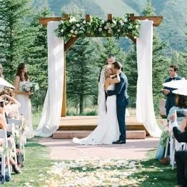 Маленька чи велика весілля - the bride (велика) Маленька чи велика весілля - the bride