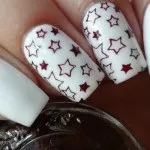 Манікюр із зірочками в домашніх умовах фото, відео (зірочками) Манікюр із зірочками в домашніх умовах фото, відео