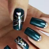 Манікюр з бабкою фото ідей (бабка з страз на нігтях) Манікюр з бабкою фото ідей