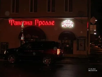 Мам, я хочу поїхати звідси в пітер (я) Мам, я хочу поїхати звідси в пітер
