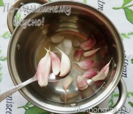 Маринований часник з буряком (часник) Маринований часник з буряком