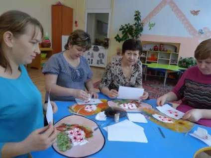Майстер-клас для педагогів «трохи про мармурування» (дошкільнята) Майстер-клас для педагогів «трохи про мармурування»