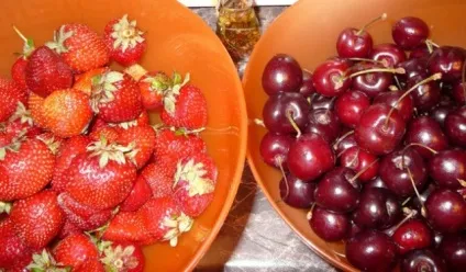 Полуничне варення в мультиварці