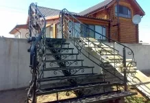 Металеві сходи на вулиці вулична на другий поверх з металу, залізні фото для дачі (металева) Металеві сходи на вулиці вулична на другий поверх з металу, залізні фото для дачі