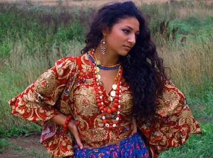 Ми запалили свічки, він зняв з мене фату я все життя буду пам'ятати той вечір і жодного разу не пошкодувала, що (Карелія) Ми запалили свічки, він зняв з мене фату я все життя буду пам'ятати той вечір і жодного разу не пошкодувала, що