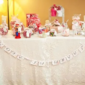 Модний тренд candy bar або солодкий стіл на весілля
