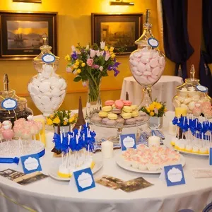 Модний тренд candy bar або солодкий стіл на весілля