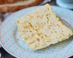 Молозиво корови (молозиво телят) - багатство цінних компонентів (цінних) Молозиво корови (молозиво телят) - багатство цінних компонентів