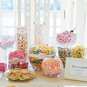Модний тренд candy bar або солодкий стіл на весілля