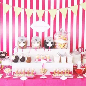 Модний тренд candy bar або солодкий стіл на весілля