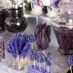 Модний тренд candy bar або солодкий стіл на весілля
