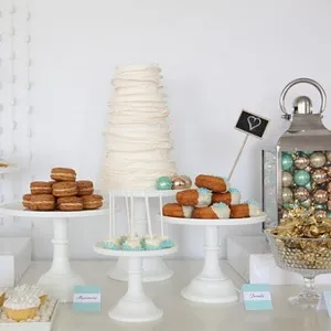 Модний тренд candy bar або солодкий стіл на весілля