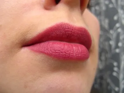 Мої помади bourjois rouge edition lipstick 02, 04, 05 і rouge edition 12 hours 30, 33 відгуки