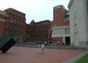 Музей Голокосту в Вашингтоні (США), уроки історії (культ Леніна) Музей Голокосту в Вашингтоні (США), уроки історії