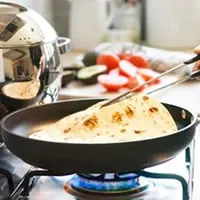 Почала пригоряти сковорода з керамічним покриттям, домашніх умовах (догляд за керамічною сковородою) Почала пригоряти сковорода з керамічним покриттям, домашніх умовах