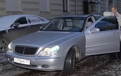 На чому їздять зірки Голлівуду іУкаіни - хто крутіший (машини знаменитостей) На чому їздять зірки Голлівуду іУкаіни - хто крутіший