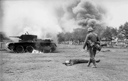 Напад гітлерівської Німеччини на СРСР 22 червня 1941 (історії цивілізованих народів) Напад гітлерівської Німеччини на СРСР 22 червня 1941