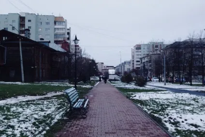 На районі від «єврейського дому» по околицях (районі) На районі від «єврейського дому» по околицях