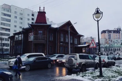На районі від «єврейського дому» по околицях (районі) На районі від «єврейського дому» по околицях